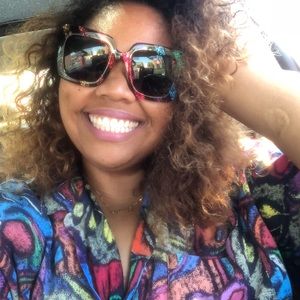 Meet your Posher, Erica